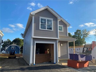 21 W Earle St, Cumberland, RI 02864