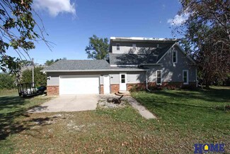 805 S 162nd St, Lincoln, NE 68520