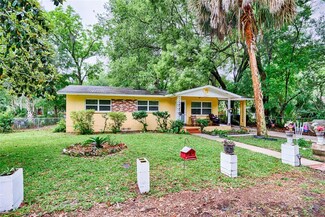 1625 NE 5th Place, Gainesville, FL 32641