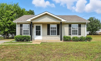 955 Winesap Rd, Clarksville, TN 37040