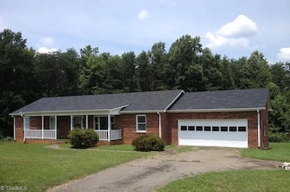 4445 Mecum Rd, Walkertown, NC 27051