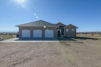 1237 N Ginger Ln, Pueblo, CO 81007
