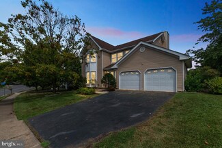 1406 Powells Tavern Place, Herndon, VA 20170