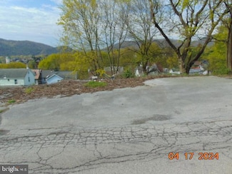 217 W Manchester Ln, Bellefonte, PA 16823