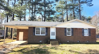 5500 Gaskins Rd, Grimesland, NC 27837