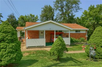 27 Suffolk Dr, Coraopolis, PA 15108