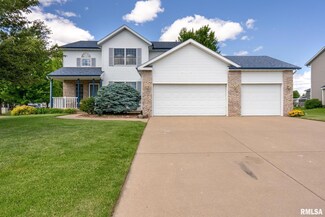 2604 E 58th St, Davenport, IA 52807