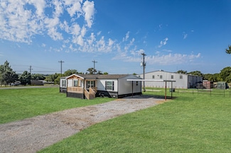 105 Beaver Creek Dr, Azle, TX 76020