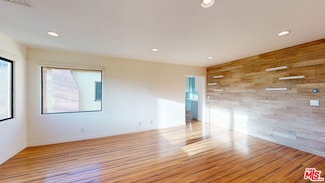 122 N Harper Ave, Los Angeles, CA 90048