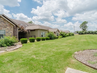 2007 S Dixieland Rd, Rogers, AR 72758