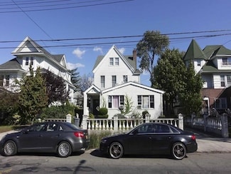 89-23 Lefferts Blvd, Jamaica, NY 11418