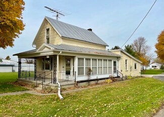 1320 W Oak St, Union City, IN 47390