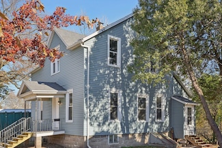 1116 Nebraska St, Oshkosh, WI 54902