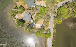 16 Cameroon Dr, Beaufort, SC 29907