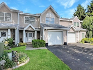 41 Deer Crossing Dr, Fishkill, NY 12524
