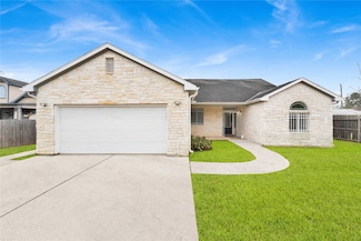 522 Teakwood Ave, Fresno, TX 77545