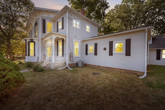 150 N Oak St, London, OH 43140