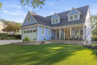 650 S Grove Ave, Barrington, IL 60010