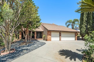 1515 Stone Ln, Glendale, CA 91202