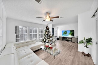 139 Winter Park Ln, Palm Beach Gardens, FL 33410