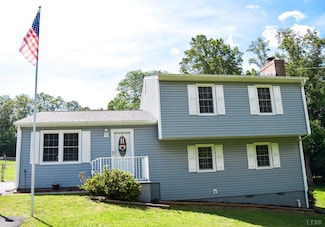 1769 Izaak Walton Rd, Madison Heights, VA 24572