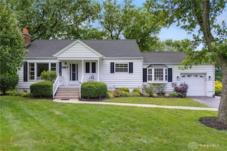3967 Shadeland Ave, Beavercreek, OH 45432