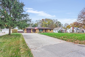 1614 Richmond St NW, Grand Rapids, MI 49504