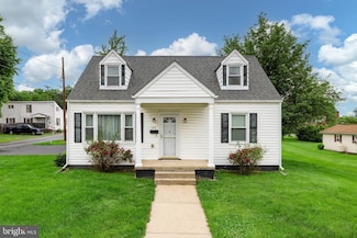 220 Mechanic St, Luray, VA 22835