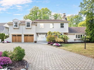 140 N Quincy St, Hinsdale, IL 60521