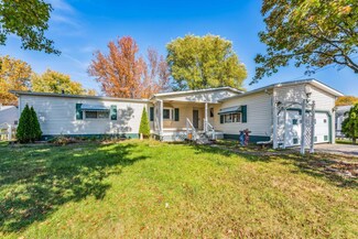 2202 Maureen Blvd S, Obetz, OH 43207