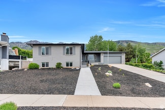 11531 S Hidden Valley Blvd, Sandy, UT 84092