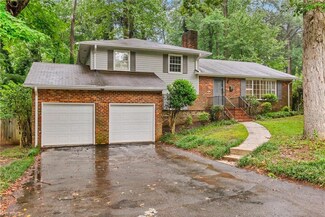 2920 Saint Claire Rd, Winston Salem, NC 27106