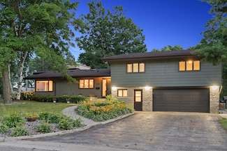 619 W Merrimac St, Dodgeville, WI 53533