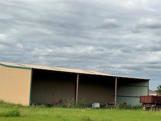 383 County Road 233, Hallettsville, TX 77964