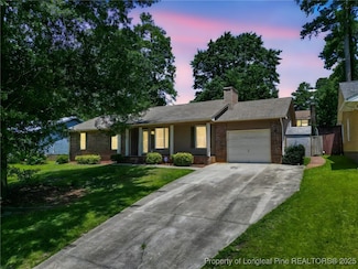 1849 Swann St, Fayetteville, NC 28303