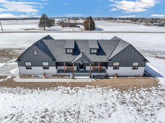 31100 W Seidl Ct, Garden Plain, KS 67050