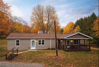 307 Pheasant Dr, Evans City, PA 16033