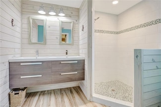 10037 Heather Ln Unit 4, Naples, FL 34119