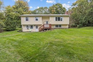 100 Ritchie Ave, Milton, VT 05468