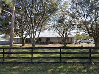 4045 Pepper Tree St, Grant, FL 32949