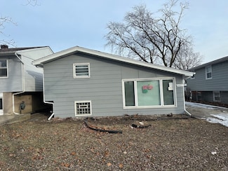 16427 Wolcott Ave, Markham, IL 60428