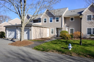 6 Schooner Ln, Quincy, MA 02171