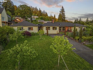 480 N 4th St, Kalama, WA 98625
