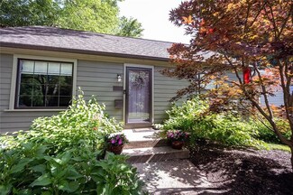1808 E 64th Street Dr S, Indianapolis, IN 46220