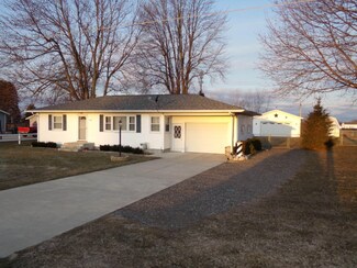 14891 8th Ave, Marne, MI 49435