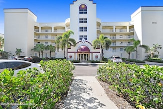 8941 Lake Dr Unit 402, Cape Canaveral, FL 32920