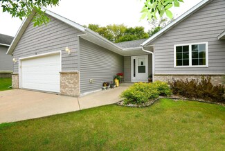 938 Rice St, Faribault, MN 55021