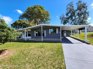 8040 Mission St, Brooksville, FL 34613