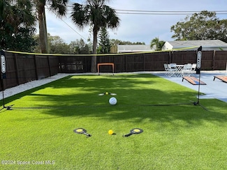 1810 Elizabeth St, Melbourne, FL 32901