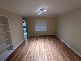 2250 Bering Dr Unit 68, Houston, TX 77057